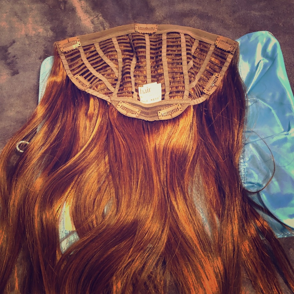 Human Hair extensions 💯 human hair.